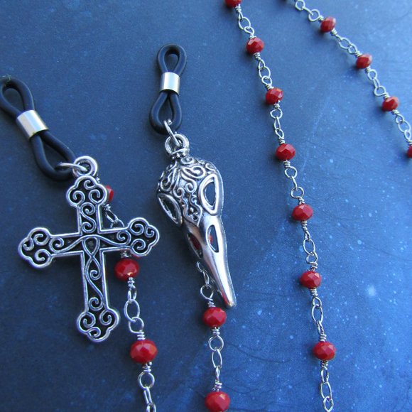 Mallgoth Spooky Bitch Glasses Chain Raven Crow Bird Skull Design - Picture 2 of 4